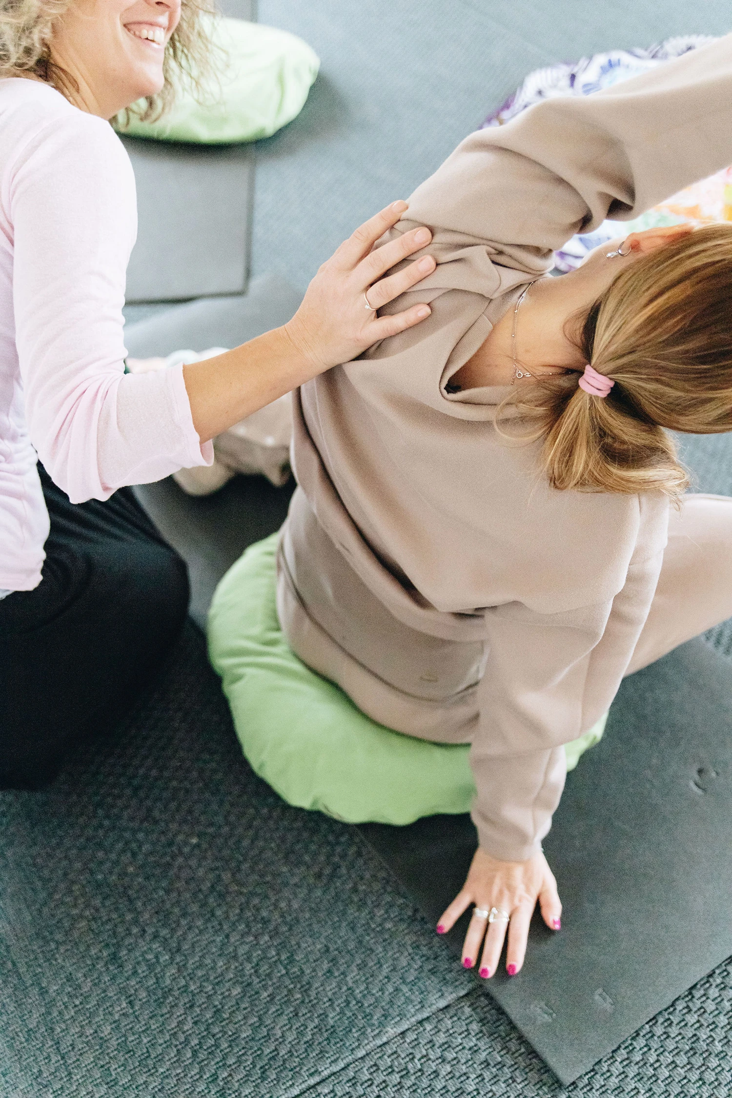 Yoga post parto con ostetrica Modena